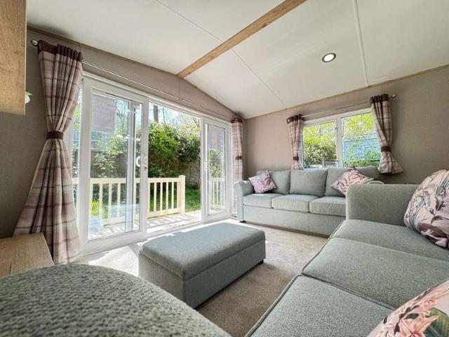 2 Bedroom Mobile Home