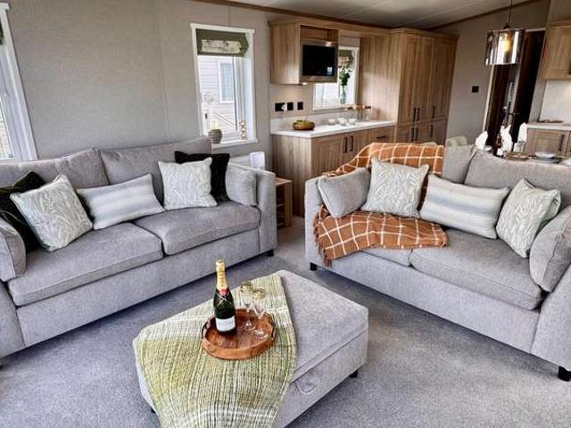 2 Bedroom Mobile Home