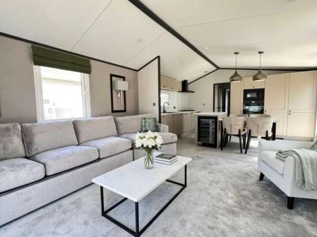 2 Bedroom Mobile Home