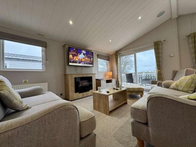 2 Bedroom Mobile Home