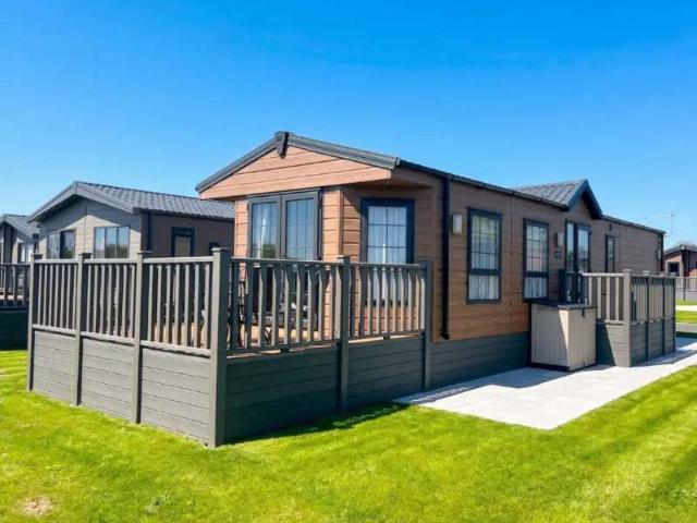 2 Bedroom Mobile Home