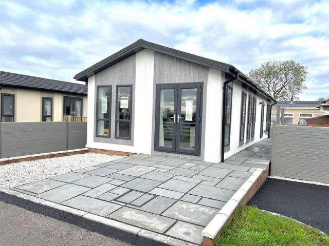 2 Bedroom Mobile Home