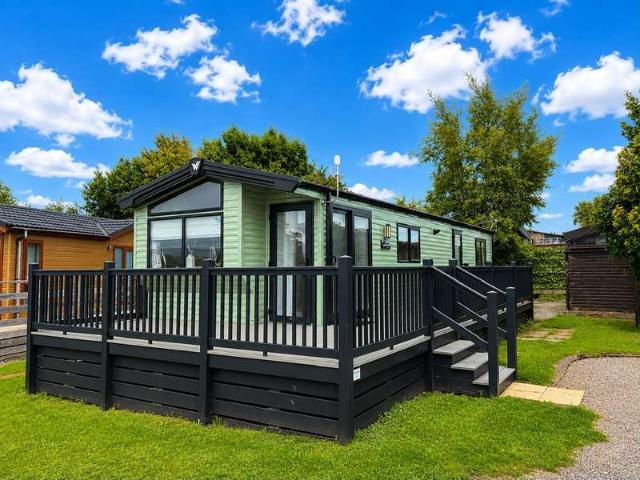 2 Bedroom Mobile Home