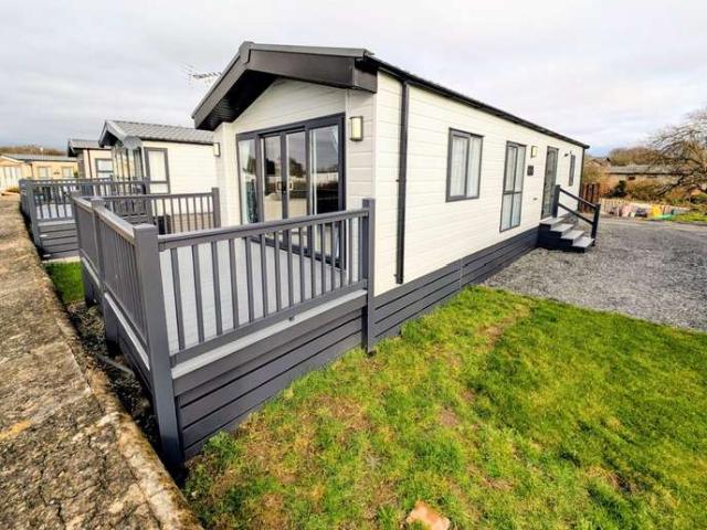 2 Bedroom Mobile Home