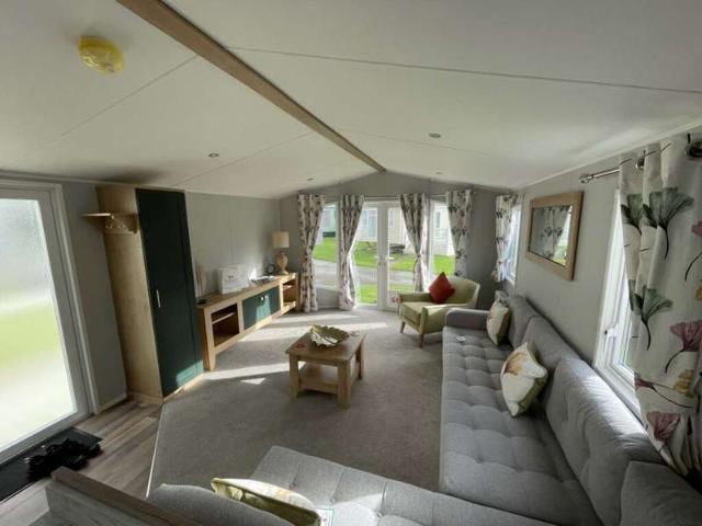 2 Bedroom Mobile Home