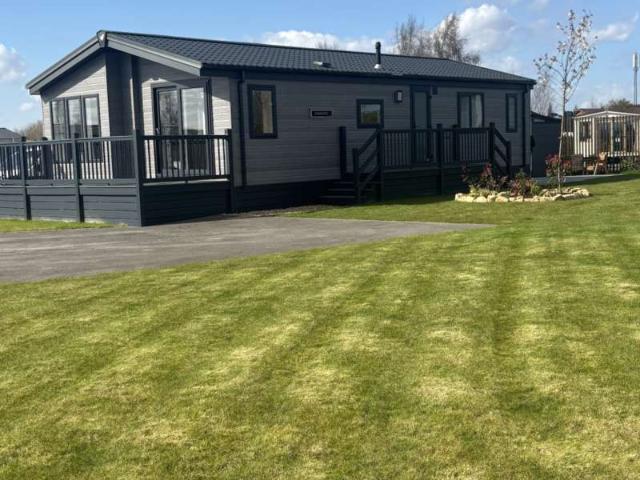 2 Bedroom Mobile Home