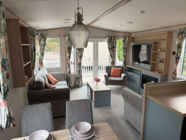 2 Bedroom Mobile Home