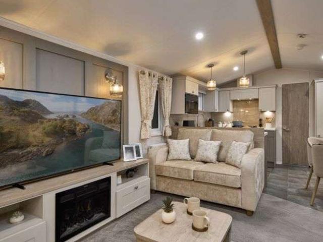 2 Bedroom Mobile Home