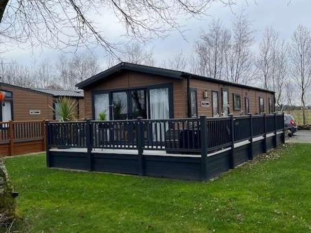 2 Bedroom Mobile Home