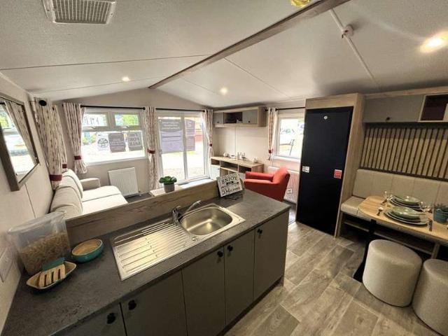 2 Bedroom Mobile Home