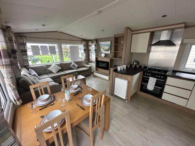 2 Bedroom Mobile Home