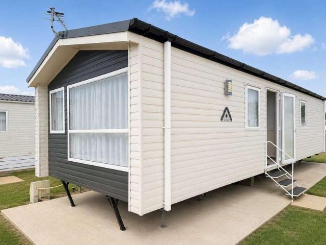 2 Bedroom Mobile Home