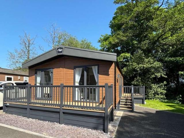 2 Bedroom Mobile Home