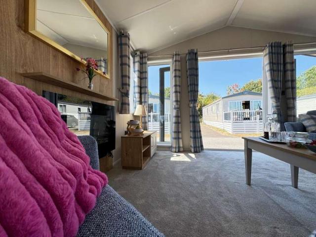 2 Bedroom Mobile Home