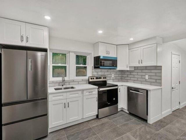 2 bedroom, Monroe NY 10950 105275861