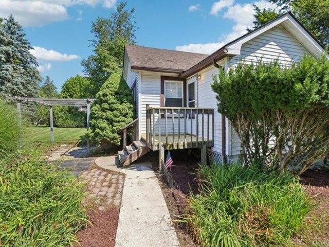 2 bedroom, Monroe NY 10950 105207081
