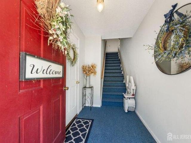 2 bedroom, Monroe NJ 08831 105279324