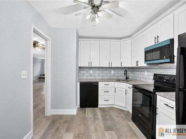 2 bedroom, Monroe NJ 08831 105206324