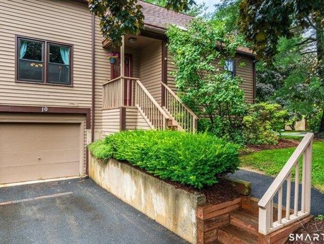 2 bedroom, Monroe CT 06468 105576536