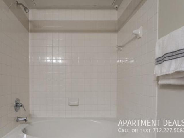 2 bedroom, Mont Belvieu TX 77523 LS77331506