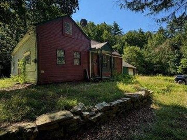 2 bedroom, Montague MA 01351 105341390
