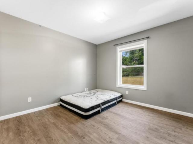 2 bedroom, Morgantown WV 26505 105305315