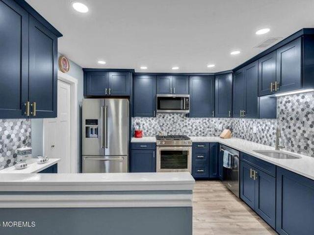 2 bedroom, Morganville NJ 07751 104655606