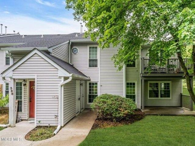 2 bedroom, Morganville NJ 07751 104691639
