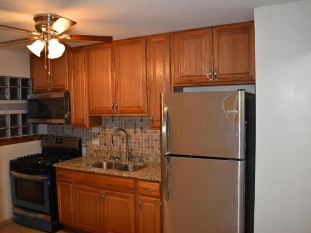 2 bedroom, Maywood IL 60153 105733073