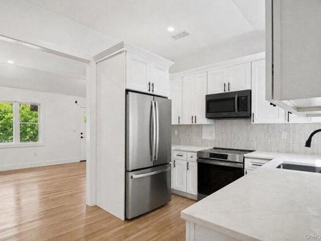 2 bedroom, Mahopac NY 10541 105318121