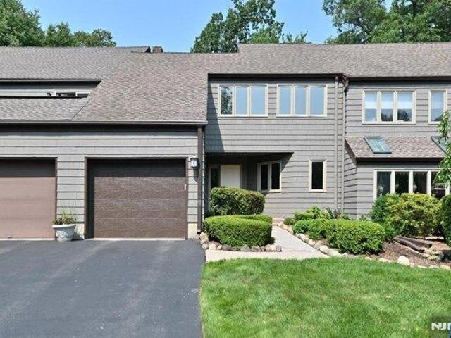 2 bedroom, Mahwah NJ 07430 105678301