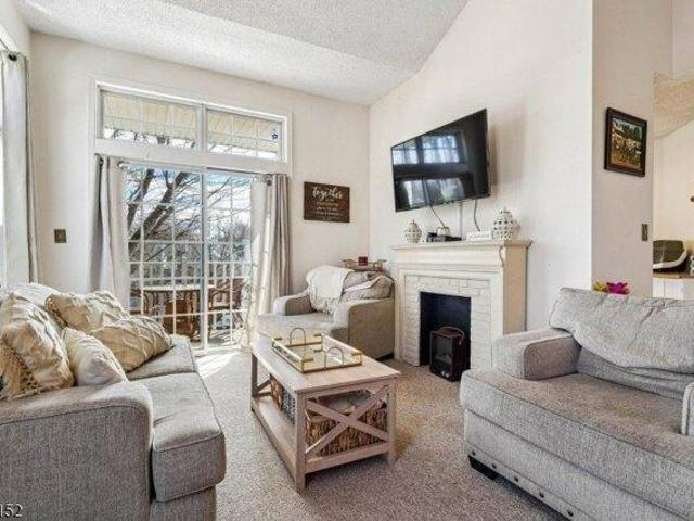 2 bedroom, Mahwah NJ 07430 105749773
