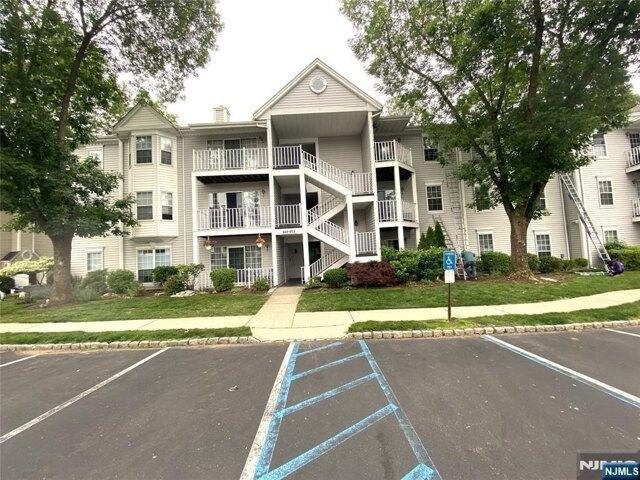 2 bedroom, Mahwah NJ 07430 105709192