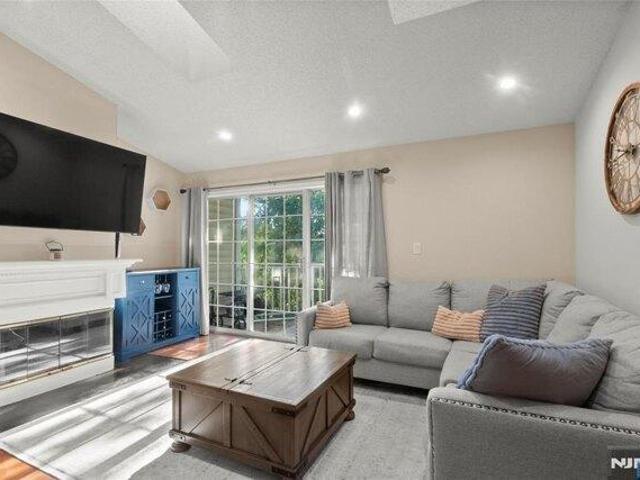 2 bedroom, Mahwah NJ 07430 105709669