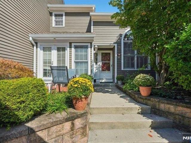2 bedroom, Mahwah NJ 07430 105725436
