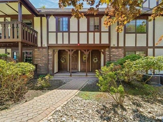 2 bedroom, Mahwah NJ 07430 105726304