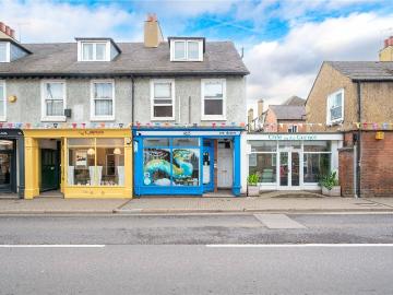 2 Bedroom maisonette to let in Catherine Street, St. Albans, Hertfordshire, AL3