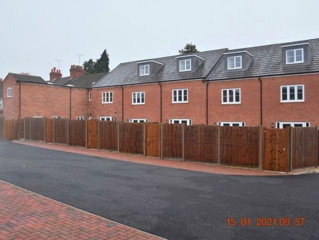 2 Bedroom Maisonette To Rent In Oak Close, Irchester, North Northamptonshire, NN29
