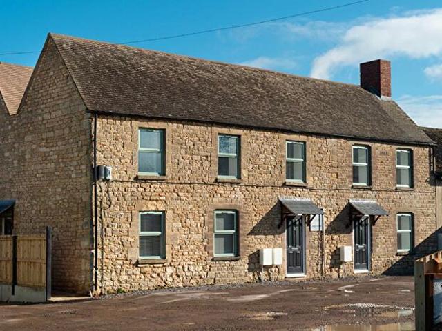 2 Bedroom Maisonette To Rent In Station Road, Enslow, Kidlington, Oxfordshire, OX5