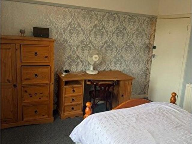 2 Bedroom Maisonette To Rent In South King St, Helensburgh, G84