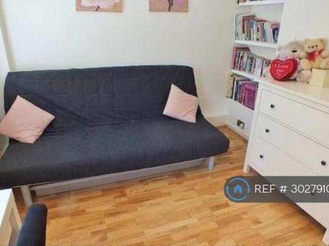 2 bedroom maisonette to rent