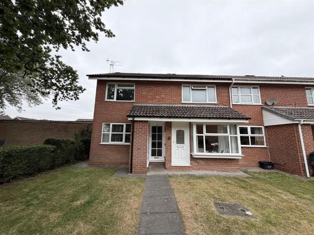 2 bedroom maisonette to rent