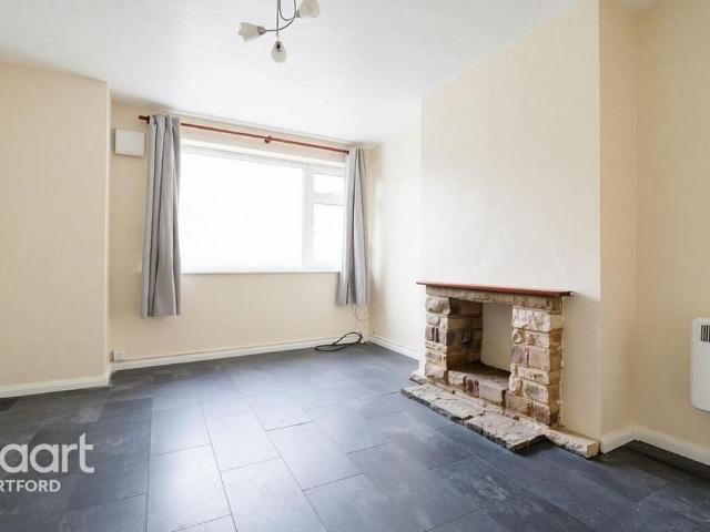 2 bedroom maisonette to rent