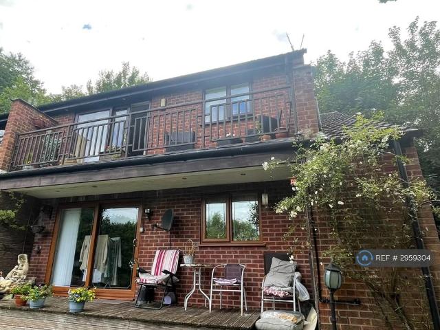 2 bedroom maisonette to rent