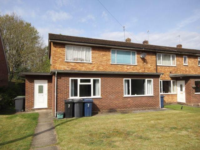 2 bedroom maisonette to rent