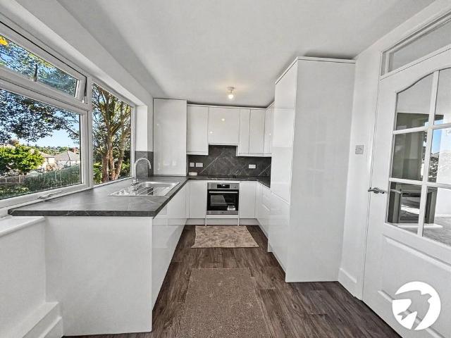 2 bedroom maisonette to rent