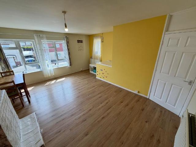 2 bedroom maisonette to rent