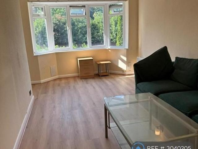 2 bedroom maisonette to rent