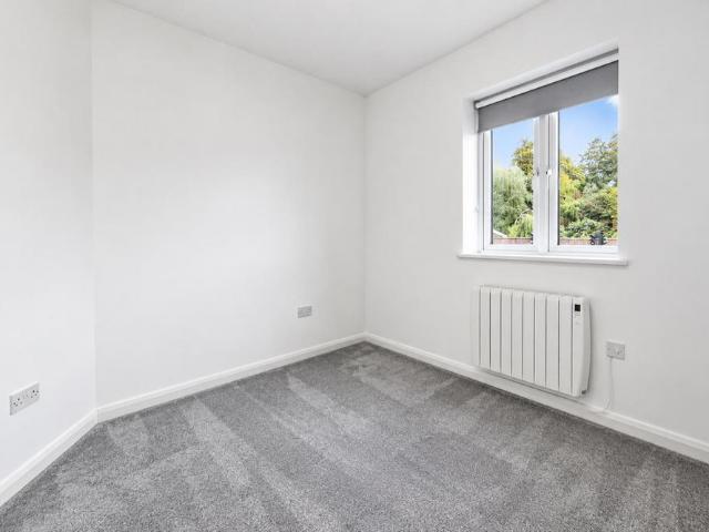 2 bedroom maisonette to rent