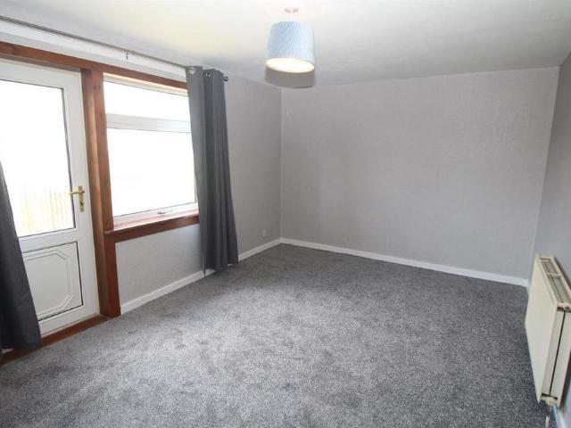 2 bedroom maisonette to rent